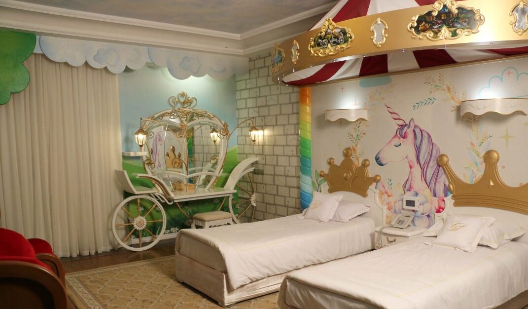 رزرو کیدز سوئیت هتل قصر طلایی