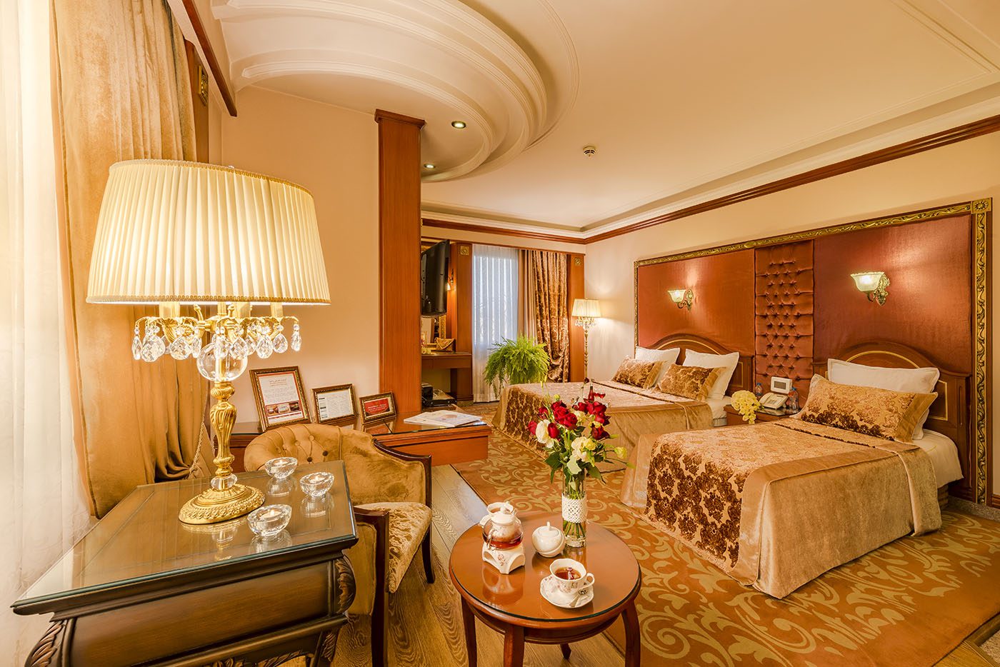 رزرو اتاق دبل لاکچری هتل قصر طلایی